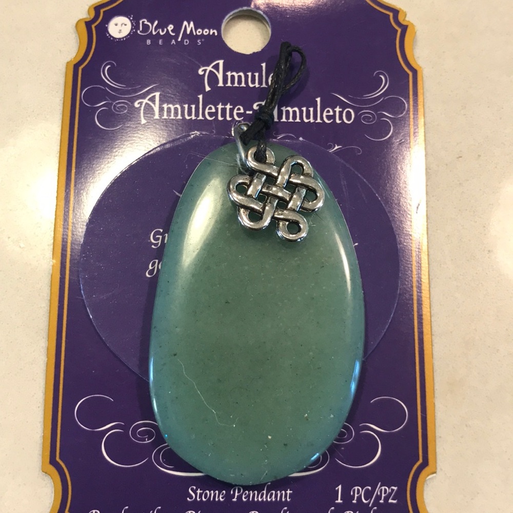 Green stone Irish knot pendant- all pendants 5/$30
